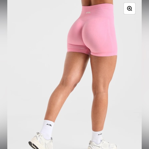 AYBL EMPOWER SEAMLESS SHORTS
Baby Pink - Picture 4 of 9